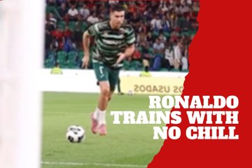 Cristiano turns warm-up drills into a goalkeeper’s nightmare