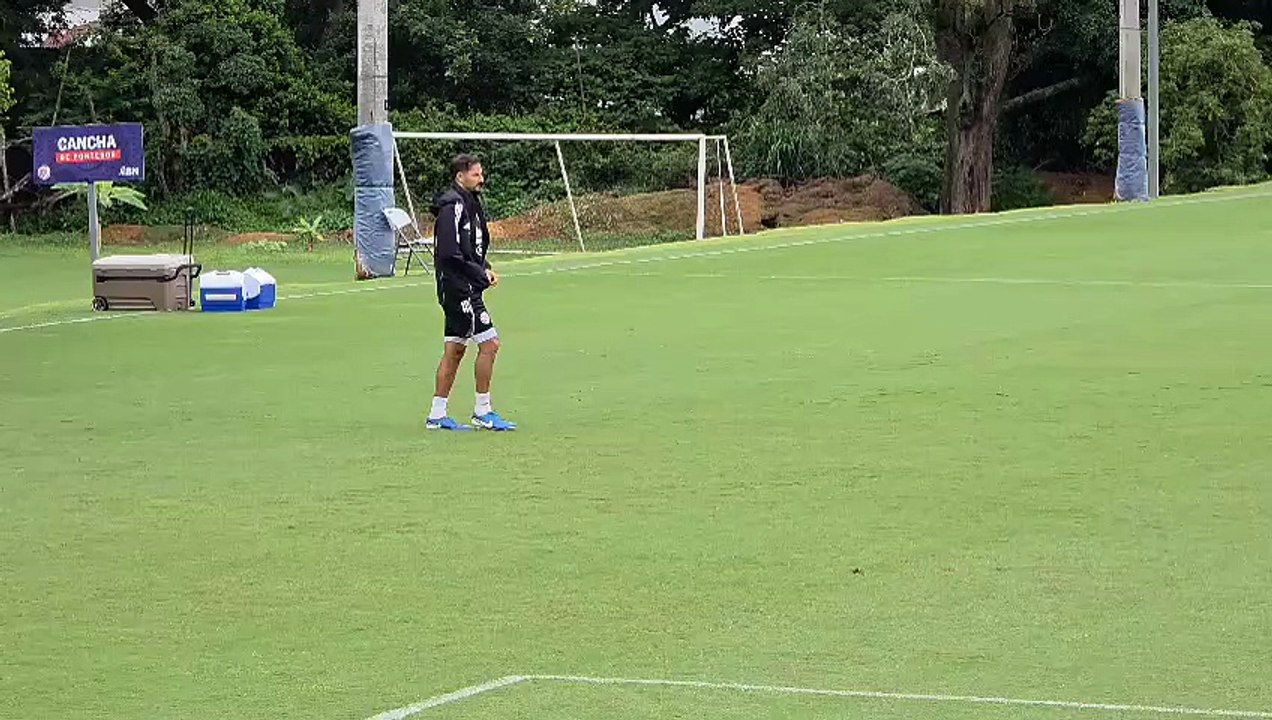 ext-celso-borges-seleccion nacional-121025