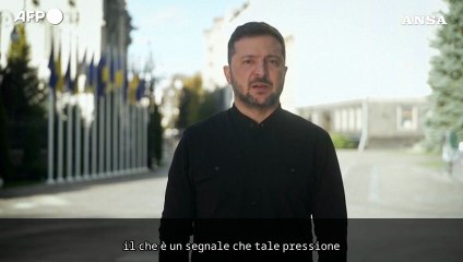 Zelensky: "Colloqui con Trump e Macron per rafforzare difesa aerea e armi"