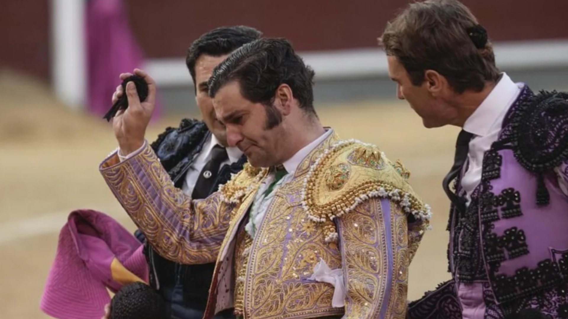 Retirada inesperada de Morante de la Puebla tras una faena histórica en Las Ventas