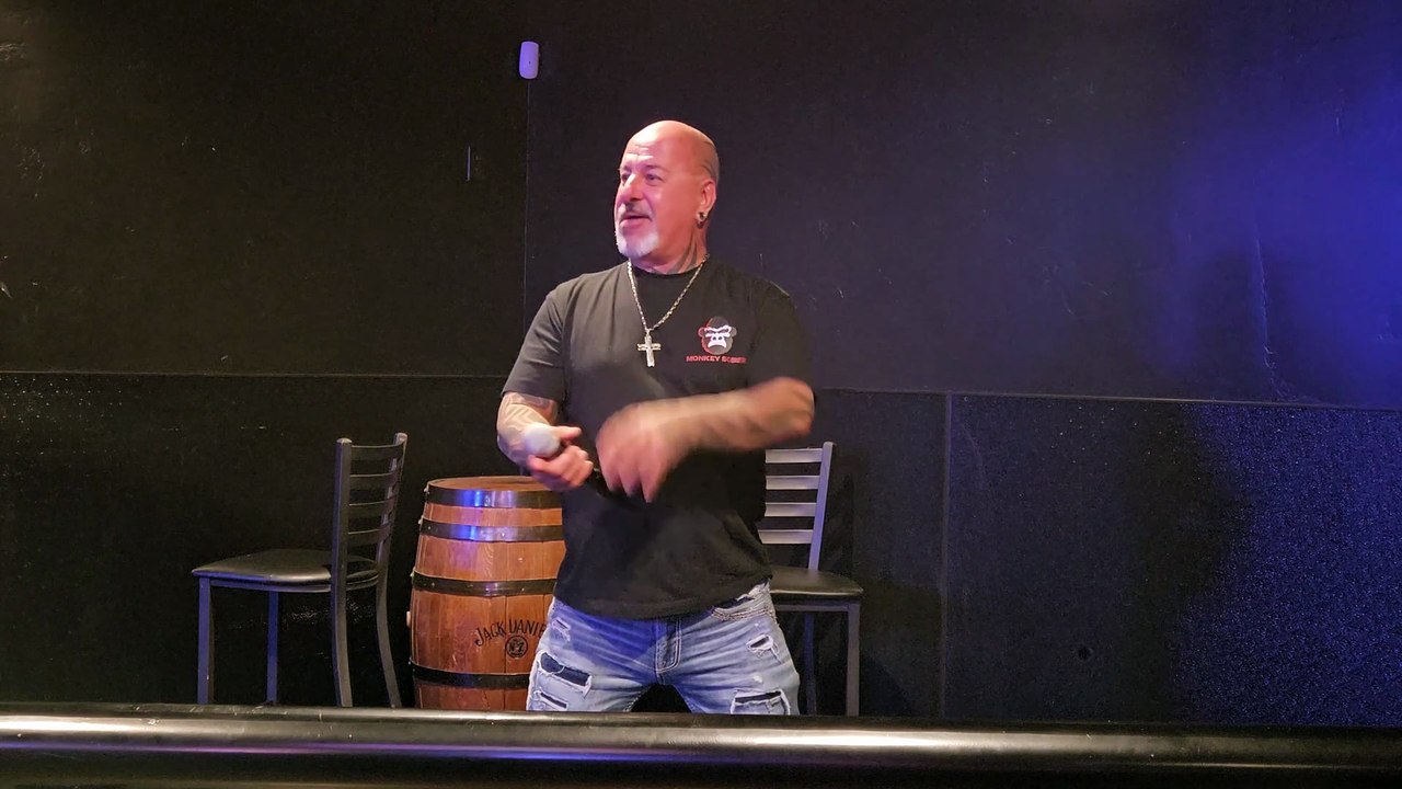 RATT - LAY IT DOWN (PERFORMED LIVE AT THE WESTERNER)