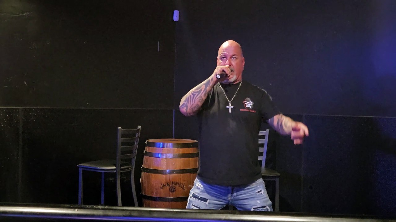 FIVE FINGER DEATH PUNCH - WASH IT ALL AWAY (PERFORMED LIVE AT THE WESTERNER)