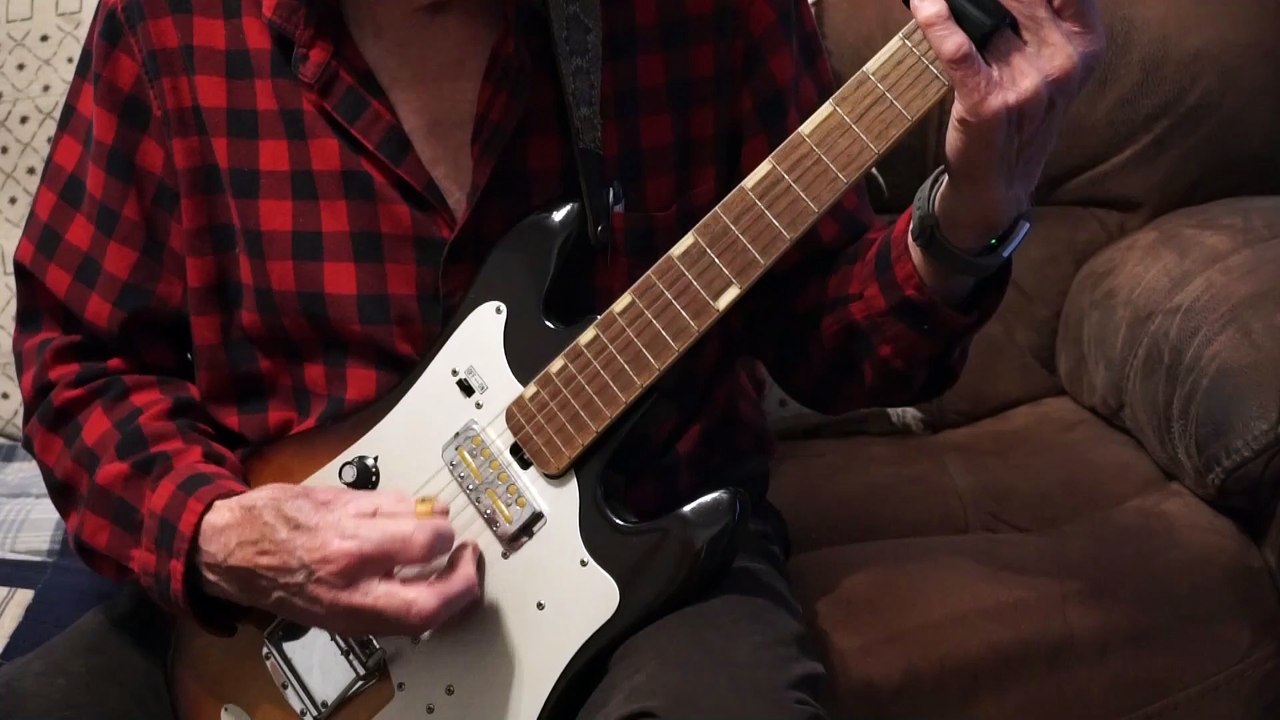 Teisco TRE-100 Guitar