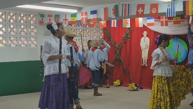 Tradiciones y gastronomía: estudiantes de Colón muestran la diversidad cultural