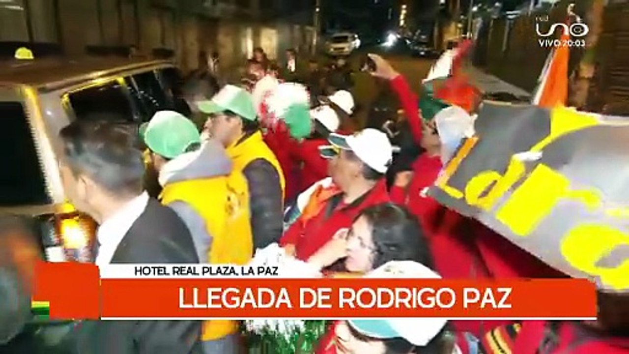 LLEGADA DE RODRIGO PAZ