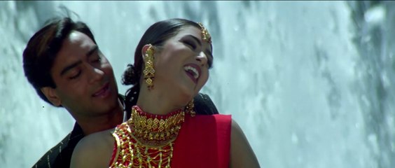 Susmita Sen Hot Song with Ajay Devagan - Hindustan Ki Kasam