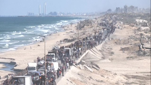 Cessez-le-feu à Gaza, des milliers de déplacés sur le chemin du retour