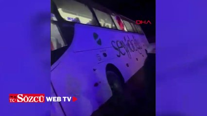 Yemekten zehirlenip fenalaşan sürücünün kullandığı yolcu otobüsü devrildi