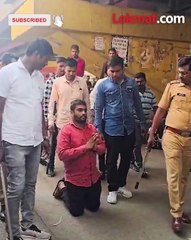 भर रस्त्यात टेम्पोची तोडफोड; स्कूलबस चालकाचा माज पोलिसांनी असा उतरवला