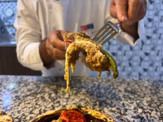 Gaziantep’in kiremitte pişen lezzeti: Lavaş kebabı