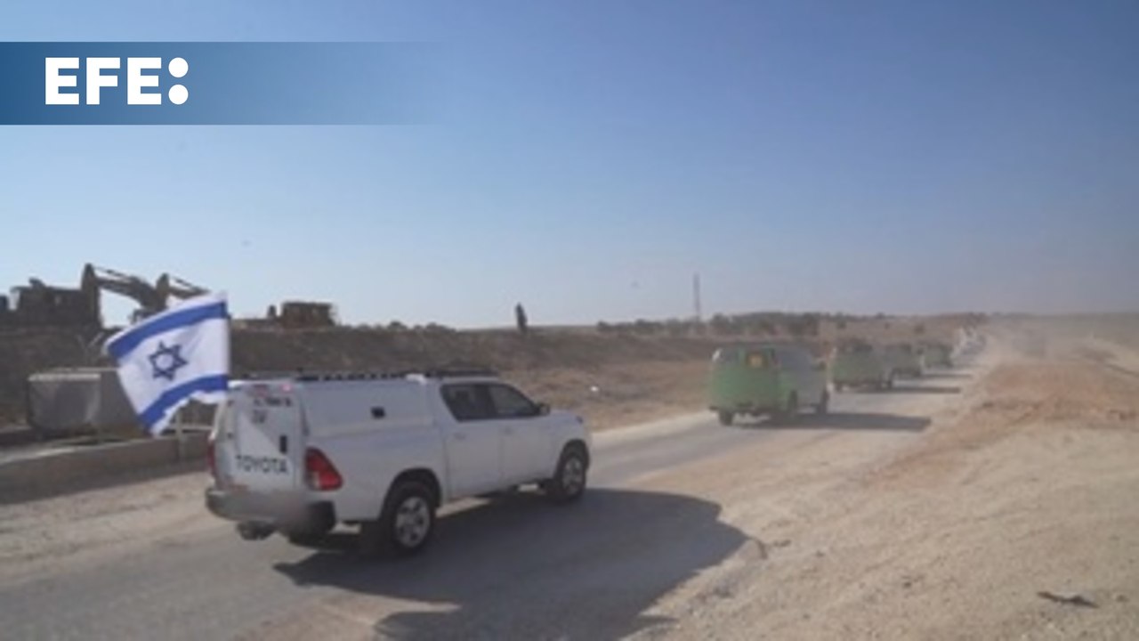 Las FDI difunden imágenes de la entrada a Israel del convoy con los primeros rehenes liberados