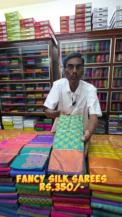 வருஷம் 365 நாளும் Offer தான்!! பாதி விலையில் சுபமுகுர்த்த பட்டு சேலைகள்😍 | Krishna Stores | Mannargudi