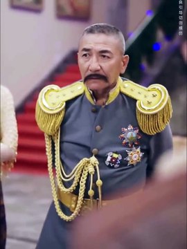 Soy el hijo del Mariscal. ¿Cómo te atreves a intimidarme