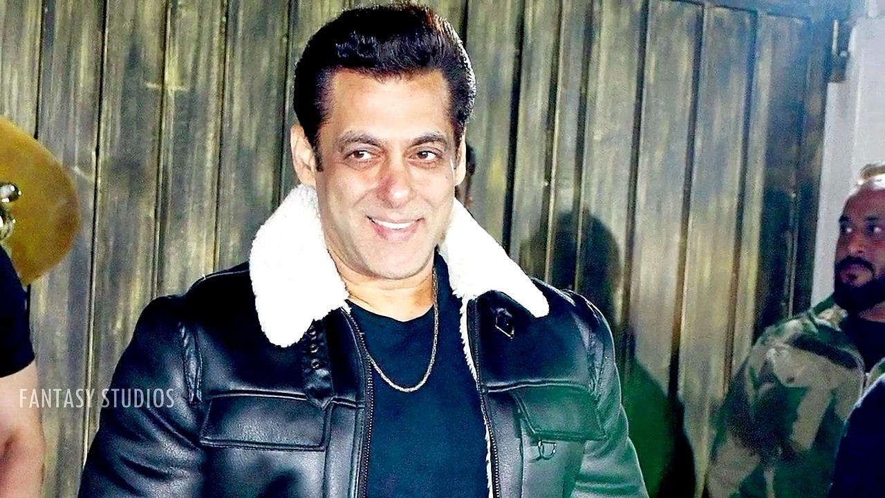 400. VEER 2 - Official Trailer  Salman Khan  Jacqueline Fernandez  Zareen, Mithun Chakraborty Update
