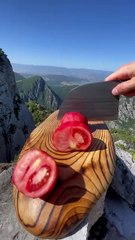 Zirvede Kiremit Tavada Menemen - Cooking menemen in a tile pan at the top