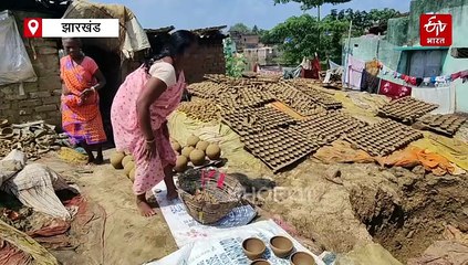 धनबाद: दीपावली आते ही घूमने लगी कुम्हारों की चाक, मौसम की बेरुखी से है थोड़ी मायूसी