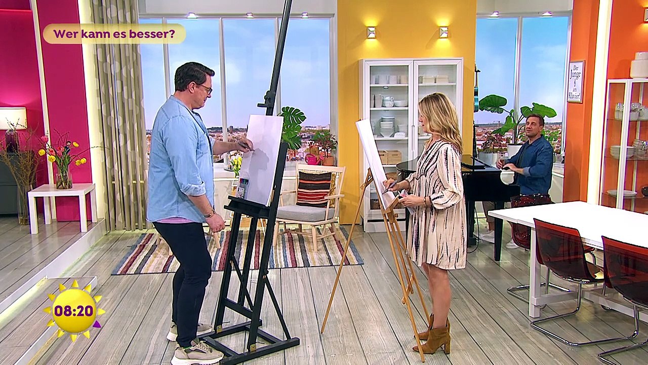 Alina Merkau sexyy SAT.1-Frühstücksfernsehen   (4)