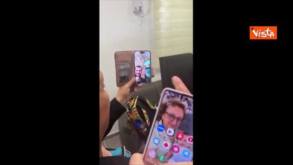 La telefonata tra un ostaggio israeliano e sua madre: "Stai tornando!"