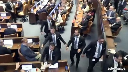 Il discorso di Trump alla Knesset interrotto da una contestazione