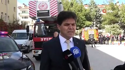 Deprem tatbikatında öğrencilerin oyunculuğu gerçeği aratmadı