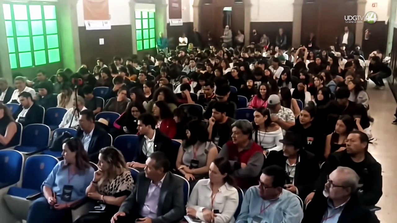 Universidades, clave para fortalecer democracia y evitar autoritarismo