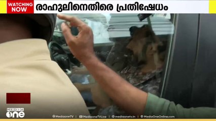 കാർ തടഞ്ഞ് DYFI... വാഹനത്തിൽ നിന്ന് ഇറങ്ങി നടന്ന് രാഹുൽ മാങ്കൂട്ടത്തിൽ