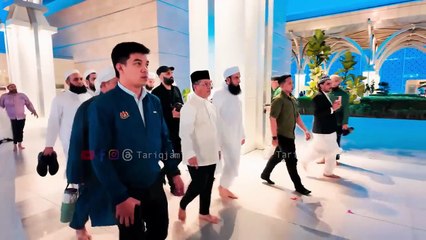 Molana Tariq Jamil’s Heartwarming Welcome in Malaysia _ Inspiring Moments 2025