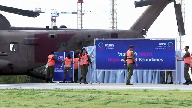 Los últimos rehenes vivos liberados por Hamás ya están en territorio israelí