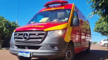 Homem tem grande corte na cabeça após sofrer queda de plano elevado no Angra dos Reis