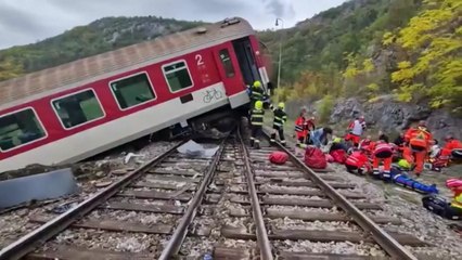슬로바키아에서 열차 충돌...66명 부상 / YTN