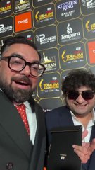 Yasir Hussain and Danish Nawaz meme at hum style awards