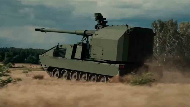 German RCH 155 TRACKED Targets the U.S. Army with Exceptional Power and Automation