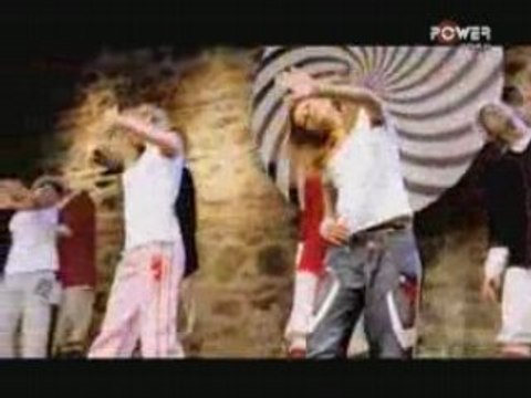 Hepsi-4 Peynirli Pizza Yepyeni Klip