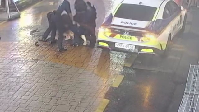 대전에서 술에 취해 경찰관 폭행한 20대 불구속 송치 / YTN