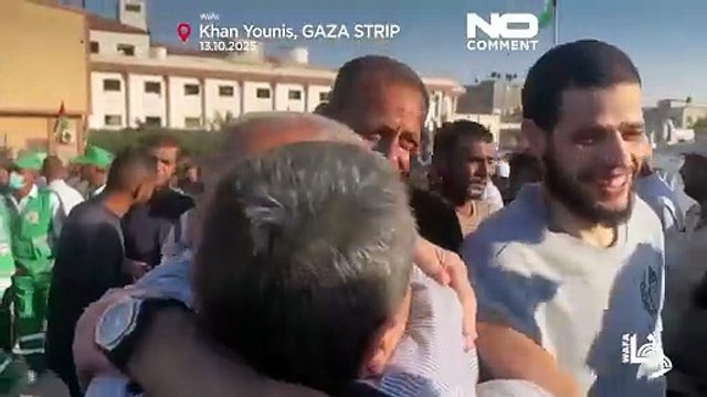Los prisioneros palestinos liberados regresan a casa bajo el acuerdo de alto el fuego en Gaza
