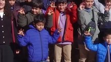 Beşiktaş Kulübü üyeleri, Afyonkarahisar'da öğrencilere forma hediye etti
