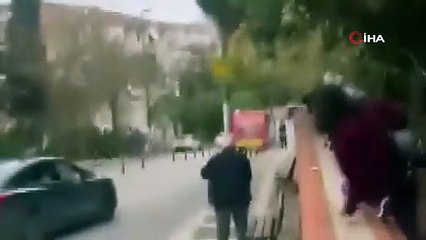 Üsküdar'da korku dolu anlar: Freni patlayan İETT otobüsü istinat duvarına çarptı!