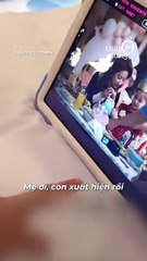 Em bé tận dụng đóng phim chung với Lưu Diệc Phi để xin chữ kí cho cả lớp