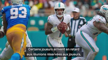 Dolphins - Tagovailoa dézingue certains coéquipiers qui "arrivent en retard aux réunions"