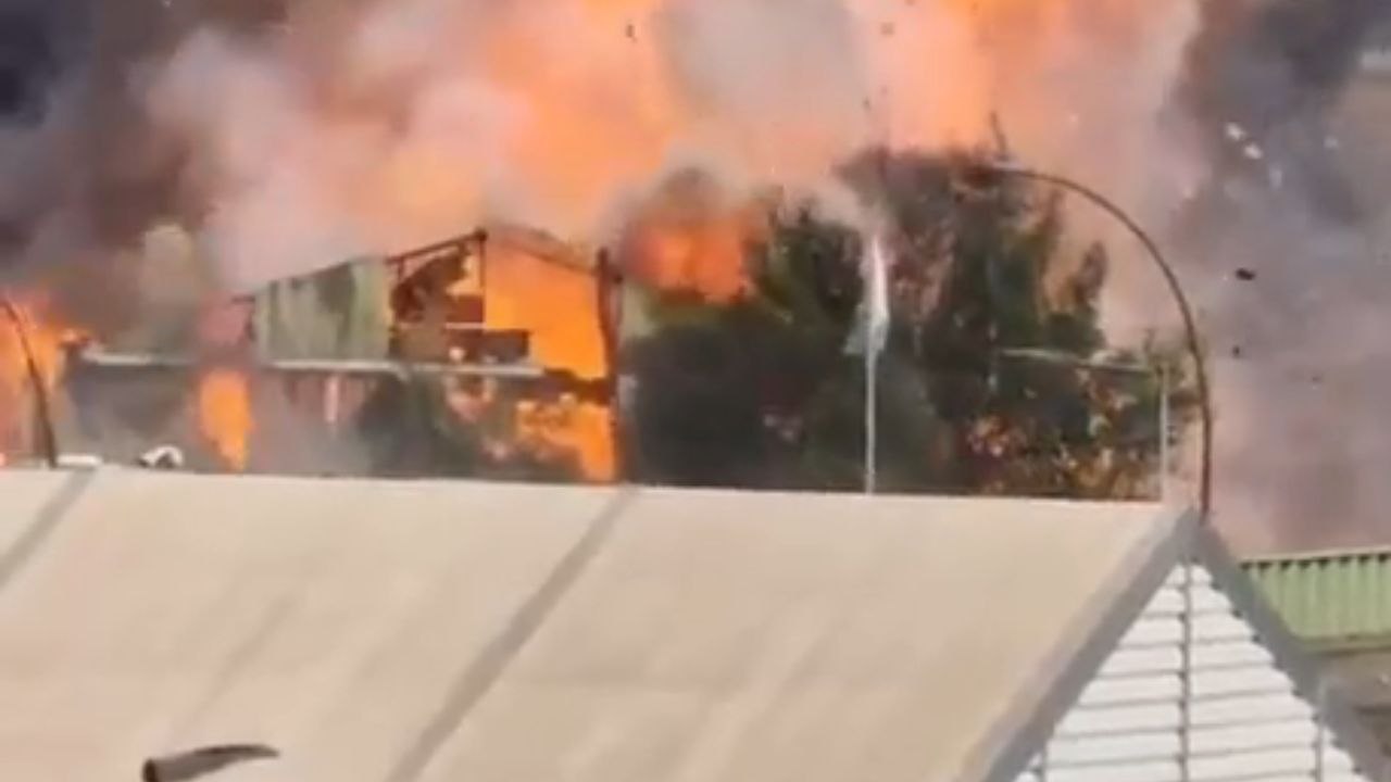 Hamburg-Veddel rocked by huge explosion after warehouse fire triggers gas cylinder blasts