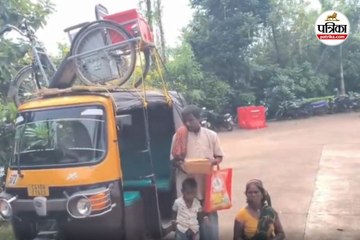 दिव्यांग महिला की खराब ट्राईसाइकिल