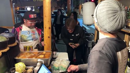 Fukuoka's Most Famous Yatai Dismantling and Cleaning at 2 AM!