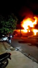 Incêndio de grandes proporções destrói residência em Perobal