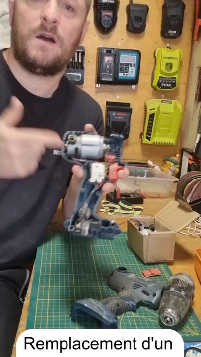 Remplacement d'un moteur de visseuse Bosch GSB 18V-21