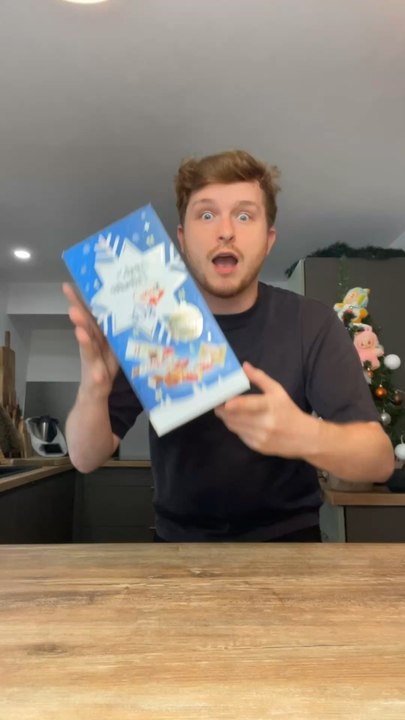 Calendrier de l’Avent Kinder & Co 😍✨Chaque jour, découvre un produit Kinder, mais aussi des Tronky et des Hanuta 🎉✨Parfait pour fêter Noël avec du bon chocolat Kinder 😋💪Et toi, c’est quoi ton Kinder préféré ? 😍