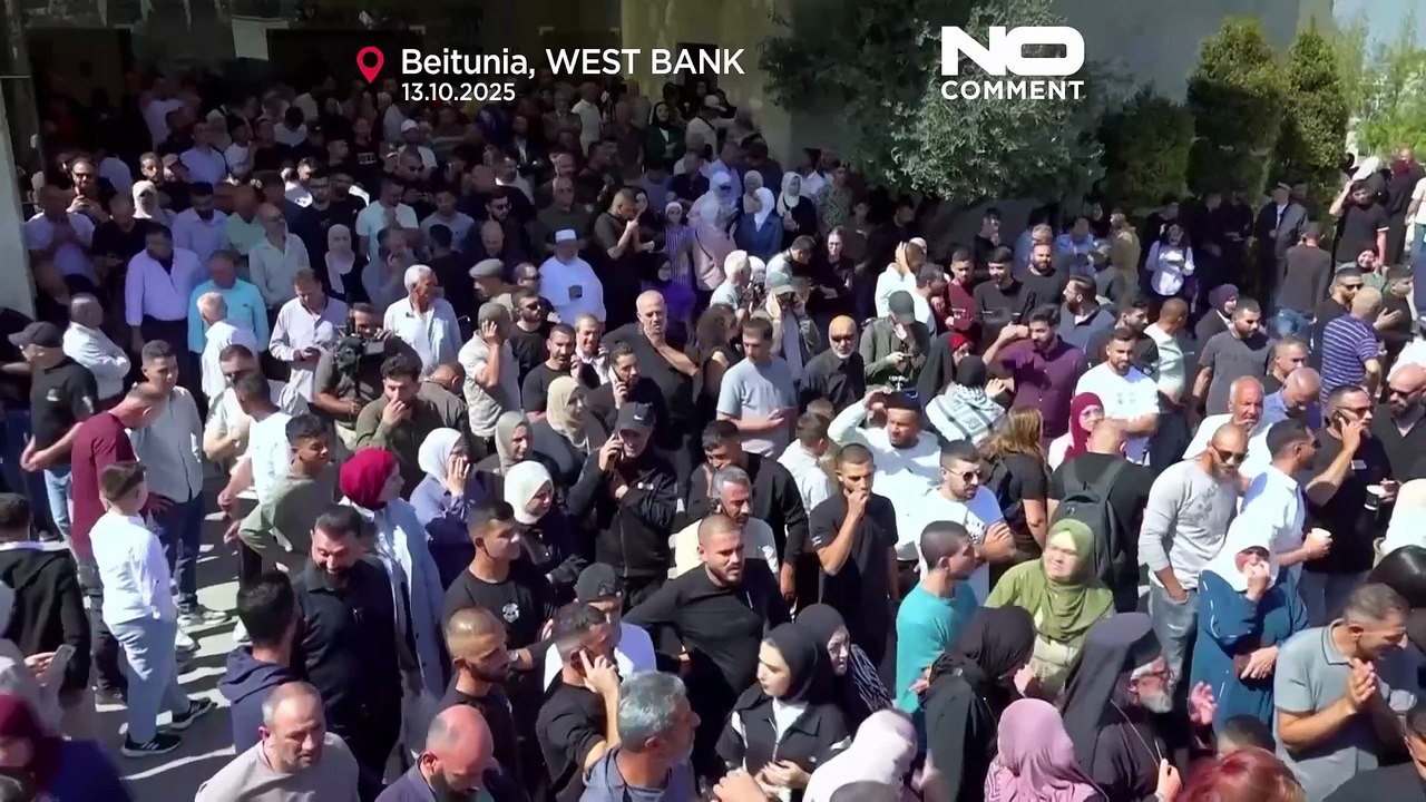 Les Palestiniens accueillent les prisonniers libérés dans le cadre d'un échange avec Israël