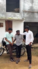 Ghar par hi chakki hai hamare 🙄😀