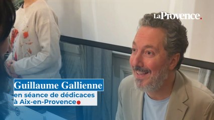 Guillaume Gallienne en séance de dédicaces à Aix-en-Provence