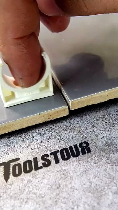 Perfect Tile Leveling Hack! No More Uneven Floors or Walls! 🔥🧱