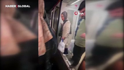 İstanbul Kadıköy metrosunda intihar girişimi: Vatandaşlar raylarda yürüdü